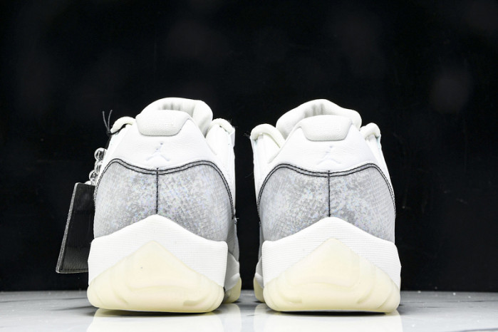 Air Jordan 11 Low CNY “Year of the Snake”  HQ7000-001