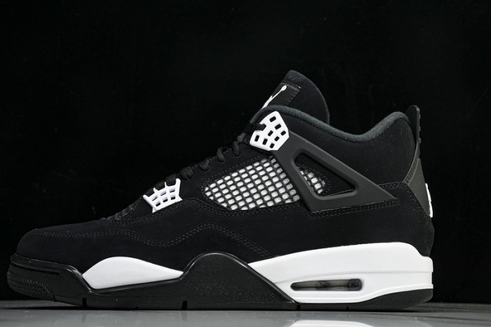 AIR JORDAN 4 RETRO ''WHITE THUNDER''  FQ8138-001