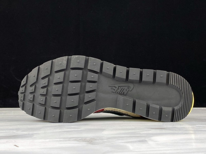 SACAI X NIKE REGASUS VAPORRLY SP BEIGE PURPLISH RED GRASS GREEN BV0073-102