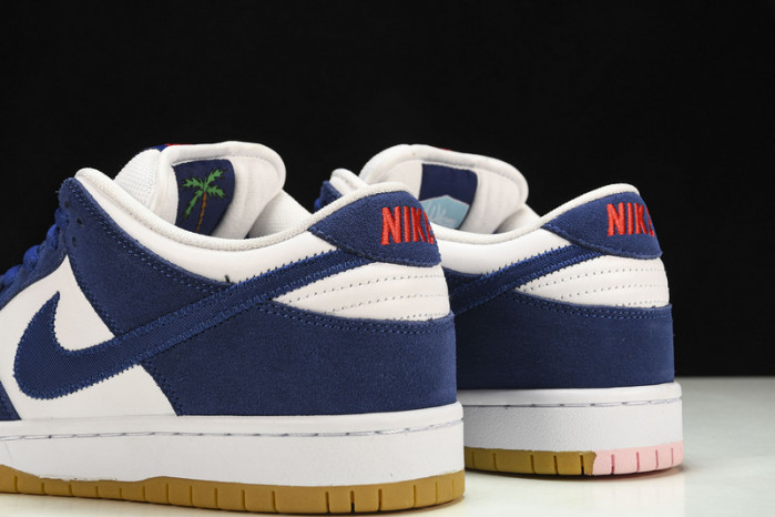 Dunk Low SB 