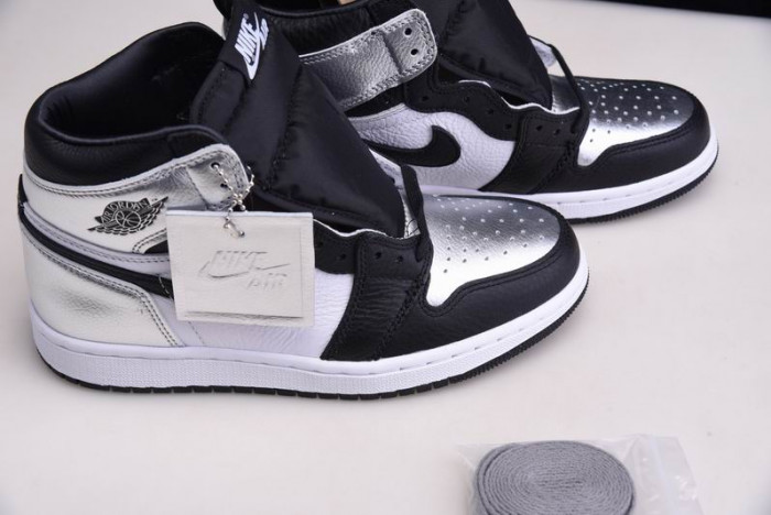 Air Jordan 1 High OG    “Silver Toe”  CD0461-001