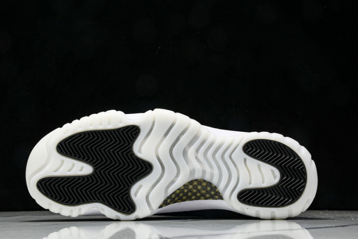 Air Jordan 11  LH0296-400