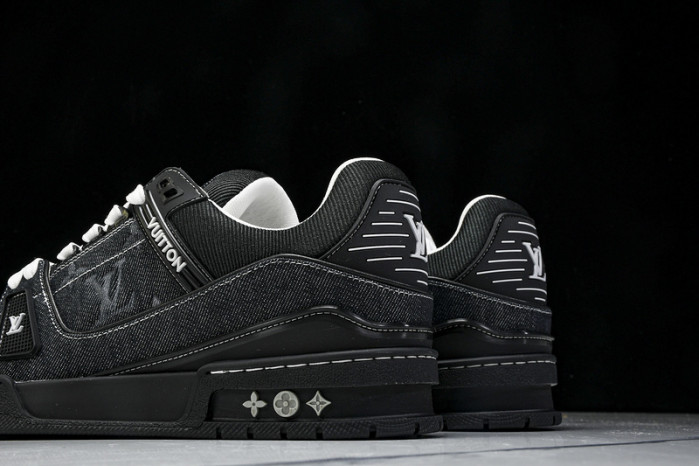 LVT  SNEAKERS   COPSHOE  L&V-trainer 33