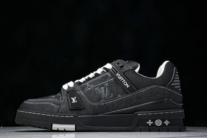 LVT  SNEAKERS   COPSHOE  L&V-trainer 33