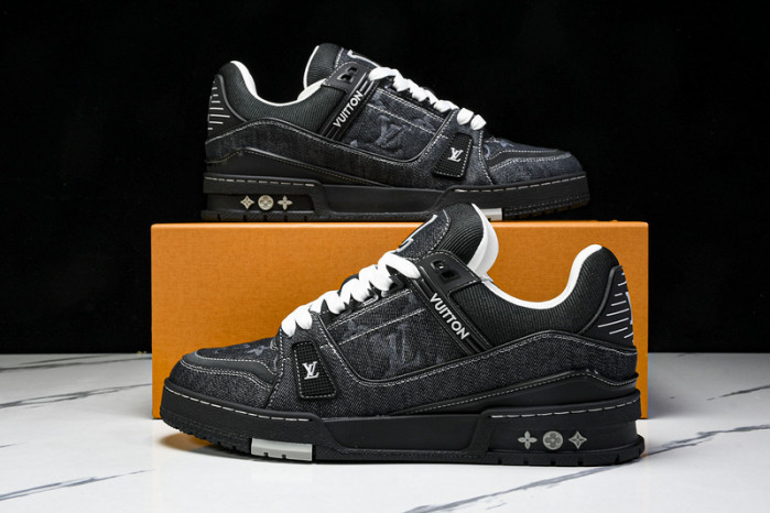 LVT  SNEAKERS   COPSHOE  L&V-trainer 33