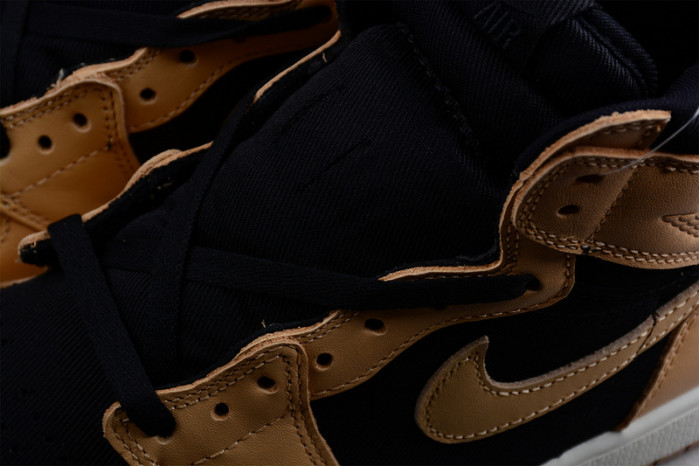 Air Jordan 1 Heirloom 555088-202