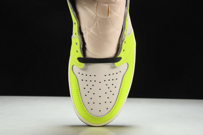 Air Jordan 1 Volt Visionaire 555088-702