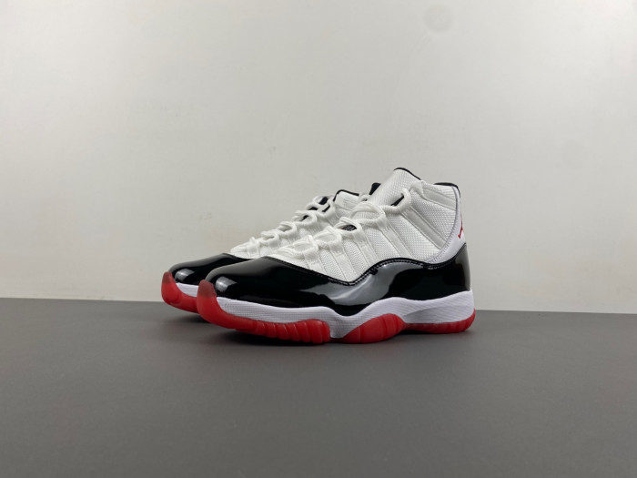 Jordan 11 Bulls white red CT8012-106