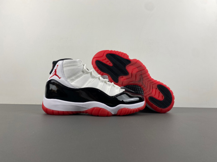 Jordan 11 Bulls white red CT8012-106