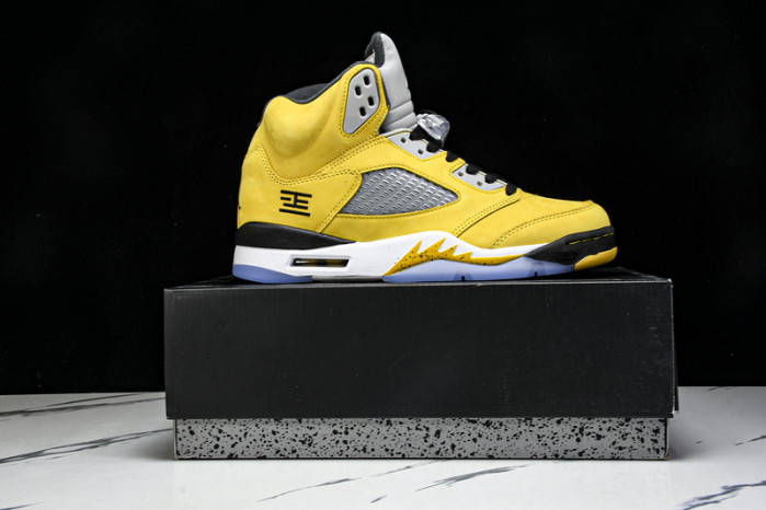 Jordan 5 Retro Tokyo T23 (2025)  - IO3372-700