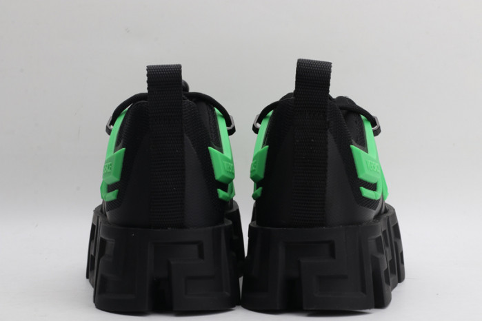 VERSASNEAKERS COPSHOE VR-32