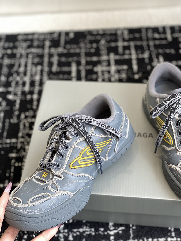 BL Hamptons Worn-Out  -COPSHOE BL - WO 02