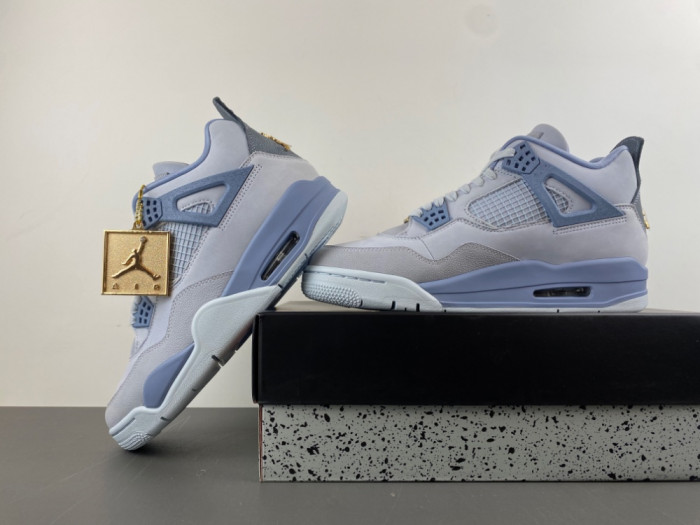 Jordan 4 Retro NCAA UNC Tar heels PE  HV9204-407