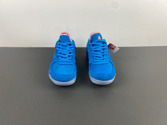 KOBE 8  CUSTOM “OFF WHITE”   555035-305