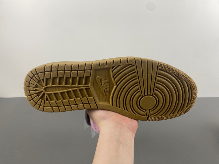 Travis Scott x Air Jordan 1  DM7866-665