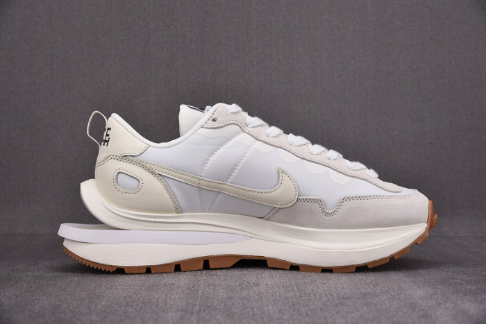 SACAI X NIKE VAPORWAFFLE 3.0 DD1875-001