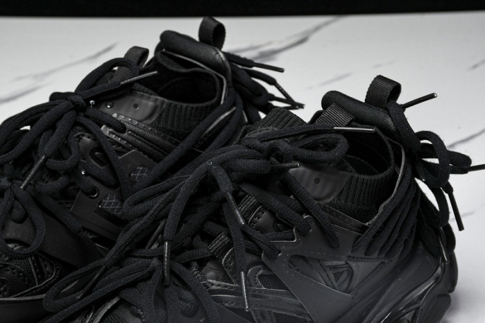 BL TRAINERS TRACK -COPSHOE BL 330