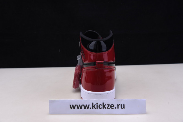 Air Jordan 1 Bred Patent Leather 555088-063