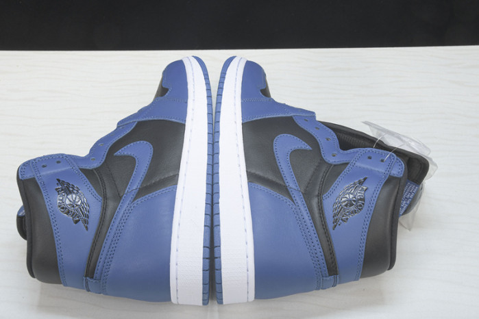 Air Jordan 1 Dark Marina Blue 555088-404