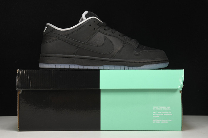 Nike SB Dunk Low Atlas 35MM Black  504750-086
