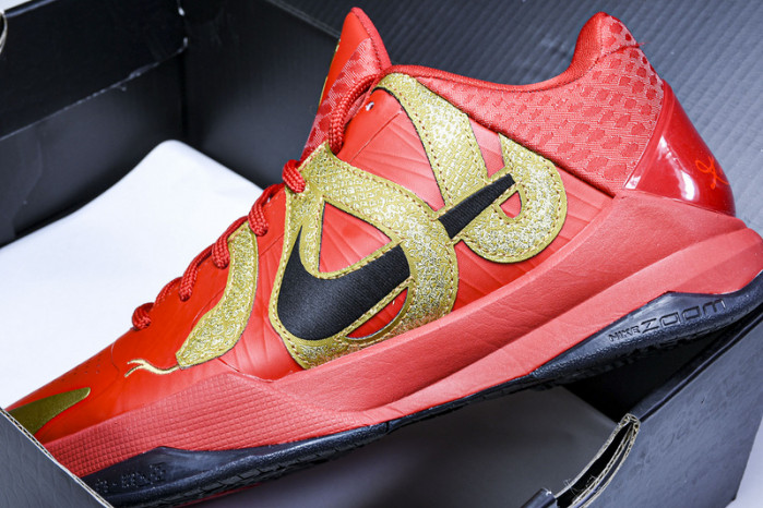 Kobe 5 Protro Year of the Mamba University Red   HF518-600