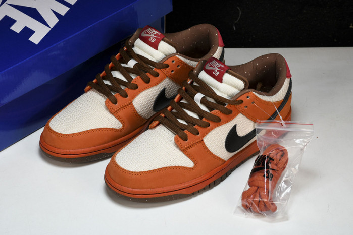 SB Dunk Low Top Ramen - 313170-101