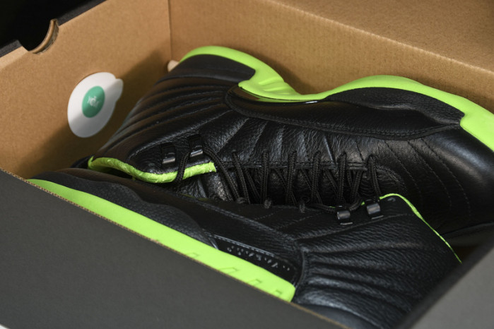 Air Jordan 12  BLACK/GREEN  DR8887-101