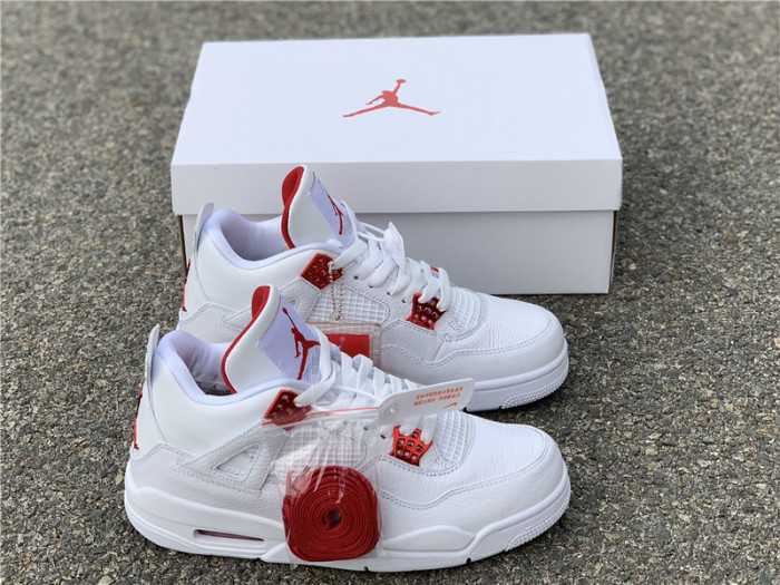 Air Jordan 4 “University Red”  CT8527-112