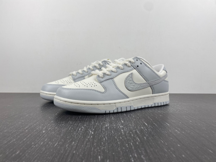 Nike Dunk Low WMNS "Needlework"  FJ4553-133