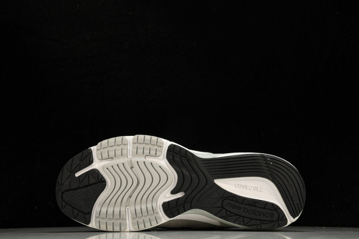 N*EW B*ALANCE COPSHOE NB-082