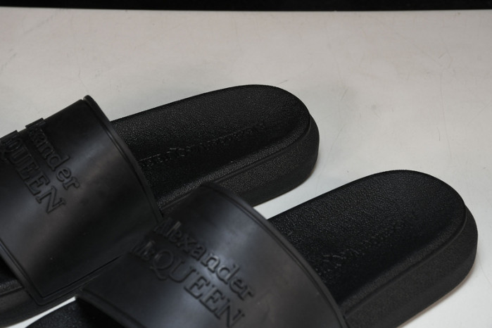 mcqueen  slide cophsoe MQS-06