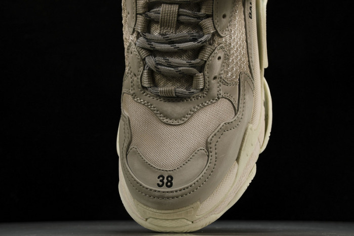 BL TRIPLE S TRAINERS -COPSHOE BL221
