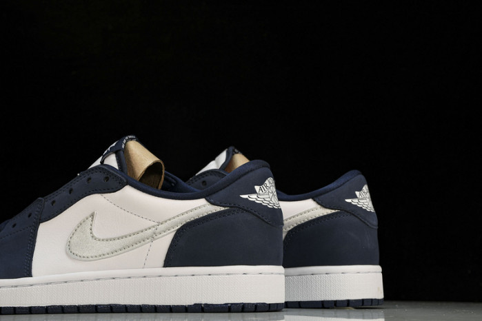 Jordan 1 Low SB Midnight Navy Men