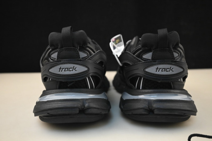 BL Track Runners black 542436 W1GB 1000