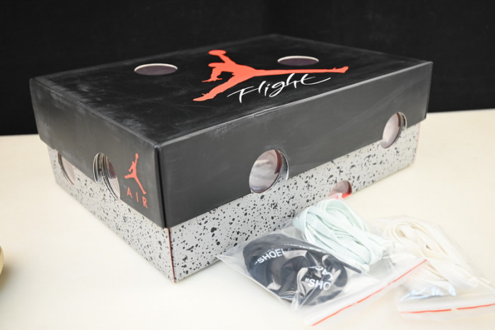 Jordan 4 Retro Off-White Sail  - CV9388-100