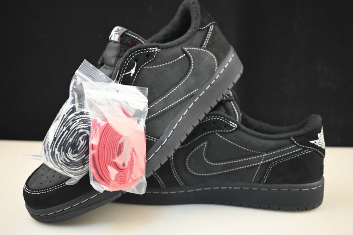 Travis Scott x Air Jordan 1 Low OG  Black/Phantom  DM7866-001