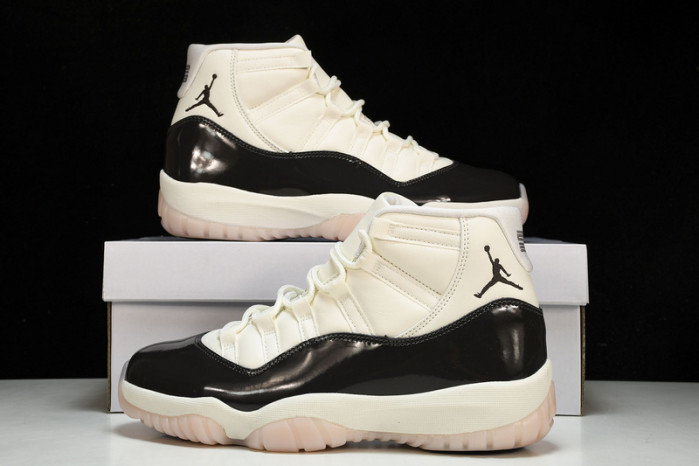 Air Jordan 11 WMNS Neapolitan AR0715-101