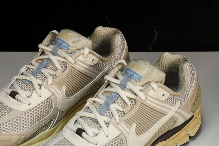 Nike Zoom Vomero 5 Oatmeal  FB8825-111