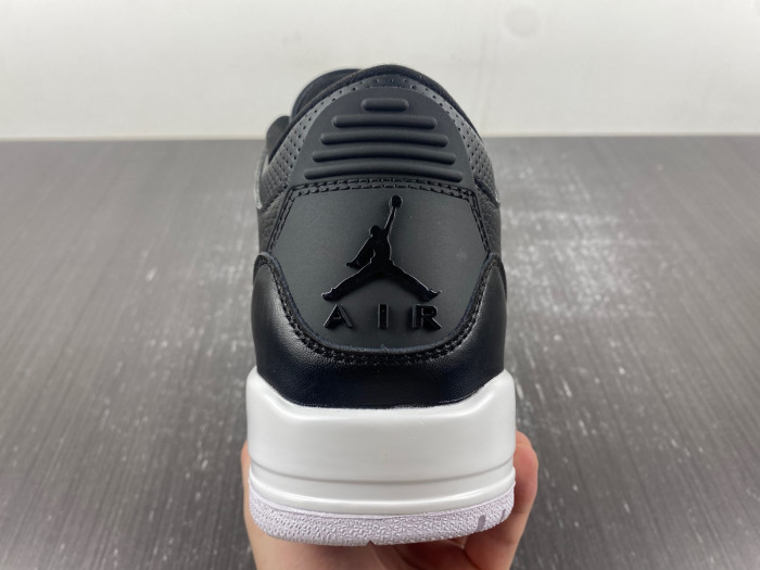 Jordan 3 Retro Cyber Monday  - 136064-020