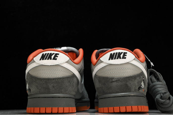 SB Dunk Low Staple NYC Pigeon  - 304292-011