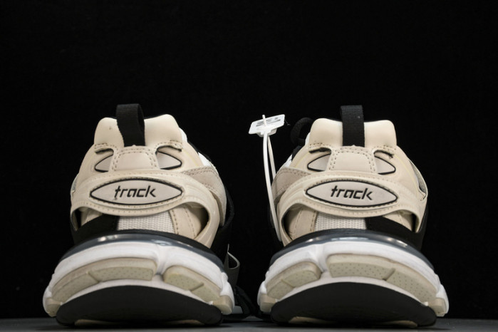 BL TRAINERS TRACK -COPSHOE BL 235