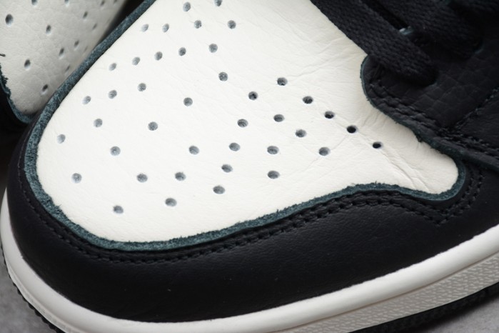 Air Jordan 1 Sports Illustrated A Star Is Born 555088-015