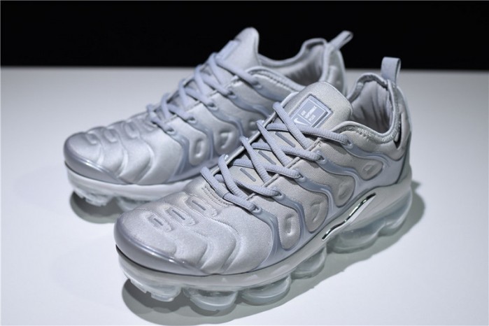 Nike VaporMax Plus “Triple White” Pure Platinum mens  924453-100