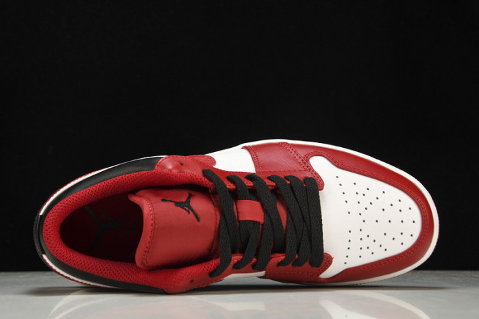 Jordan 1 Low Bulls - 553558-163