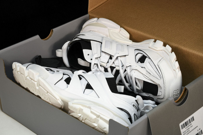 BL TRAINERS TRACK -COPSHOE BL 239