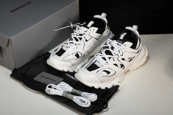 BL TRAINERS TRACK -COPSHOE BL 239