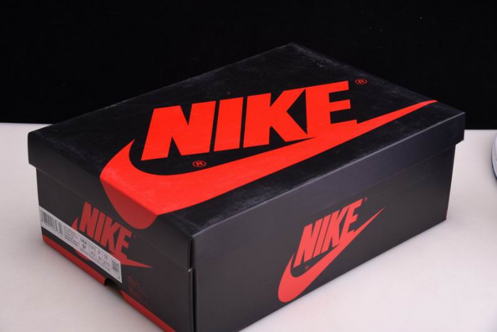 Ads  Jordan 1 Retro High Black Game Royal - 555088-041‎