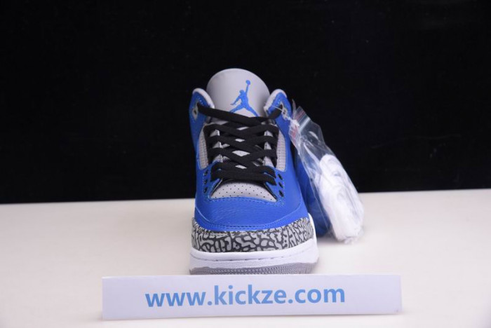 Air Jordan 3 “Varsity Royal” CT8532-400
