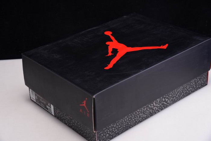 Air Jordan 3 “Varsity Royal” CT8532-400