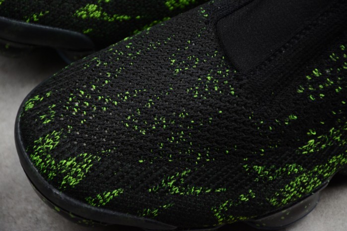 Acronym Nike Mens Air VaporMax Moc 2 Black Volt AQ0996-007